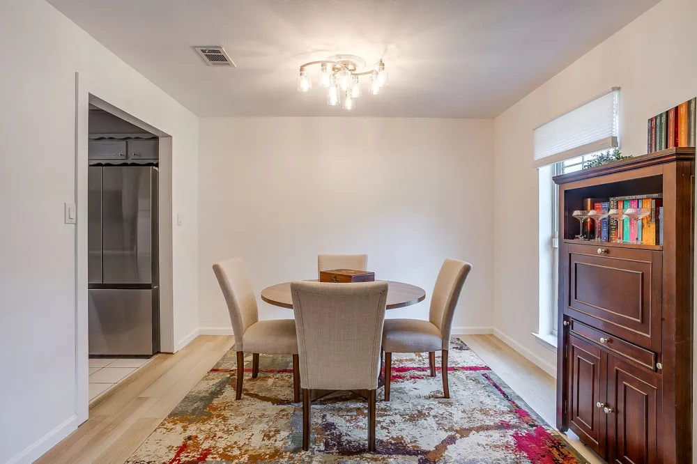 441 W Pleasantview Drive Hurst, TX 76054