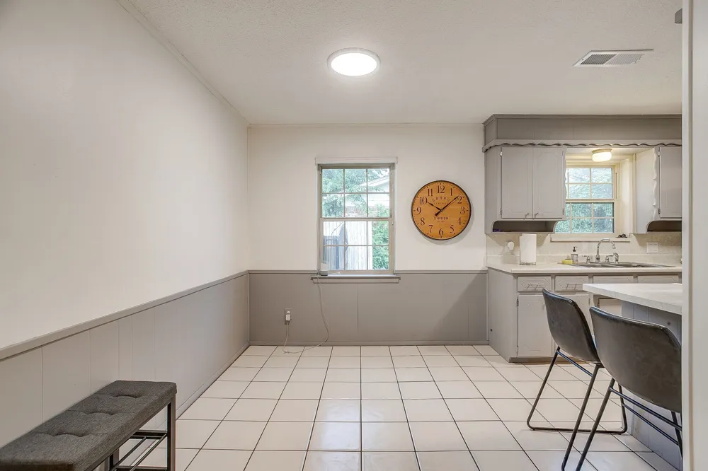441 W Pleasantview Drive Hurst, TX 76054