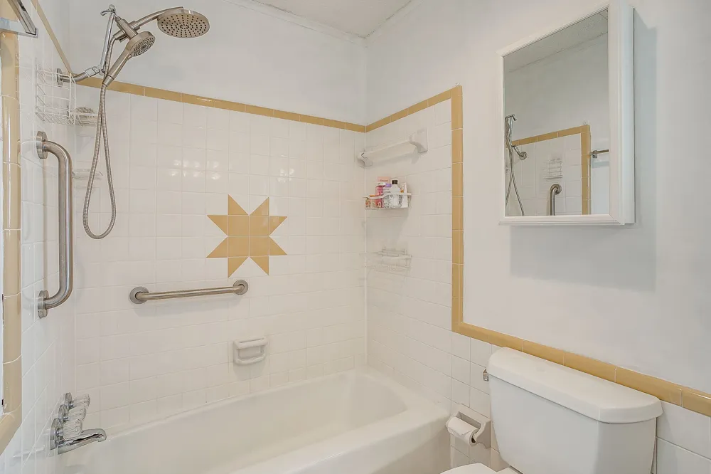 441 W Pleasantview Drive Hurst, TX 76054