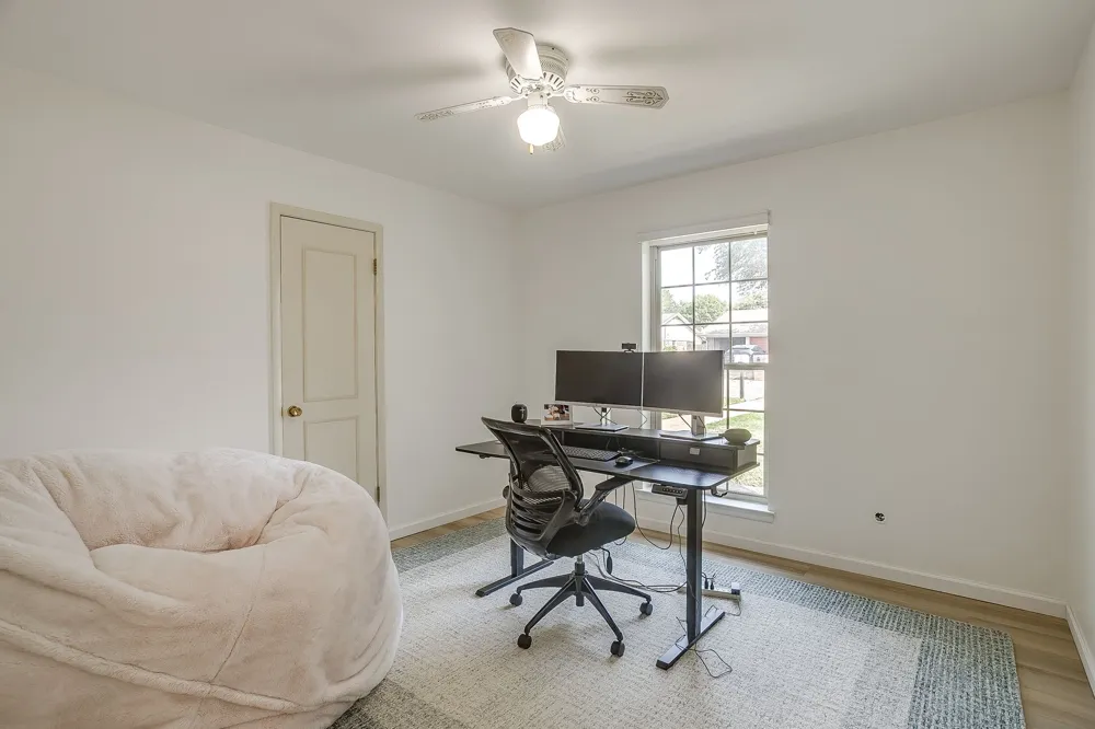 441 W Pleasantview Drive Hurst, TX 76054