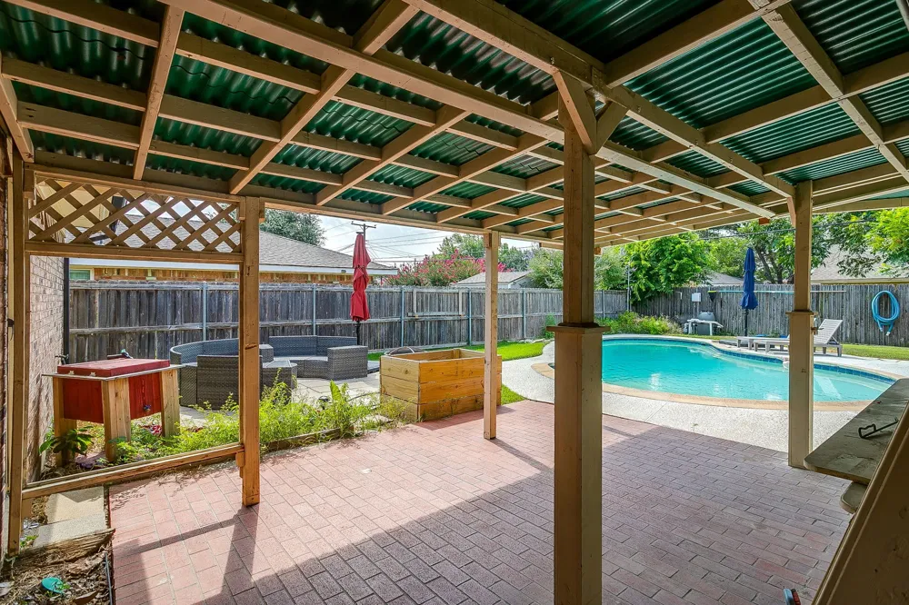 441 W Pleasantview Drive Hurst, TX 76054