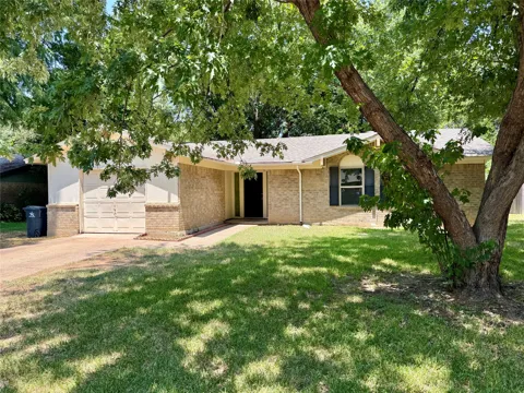 2207 Clover Park Drive