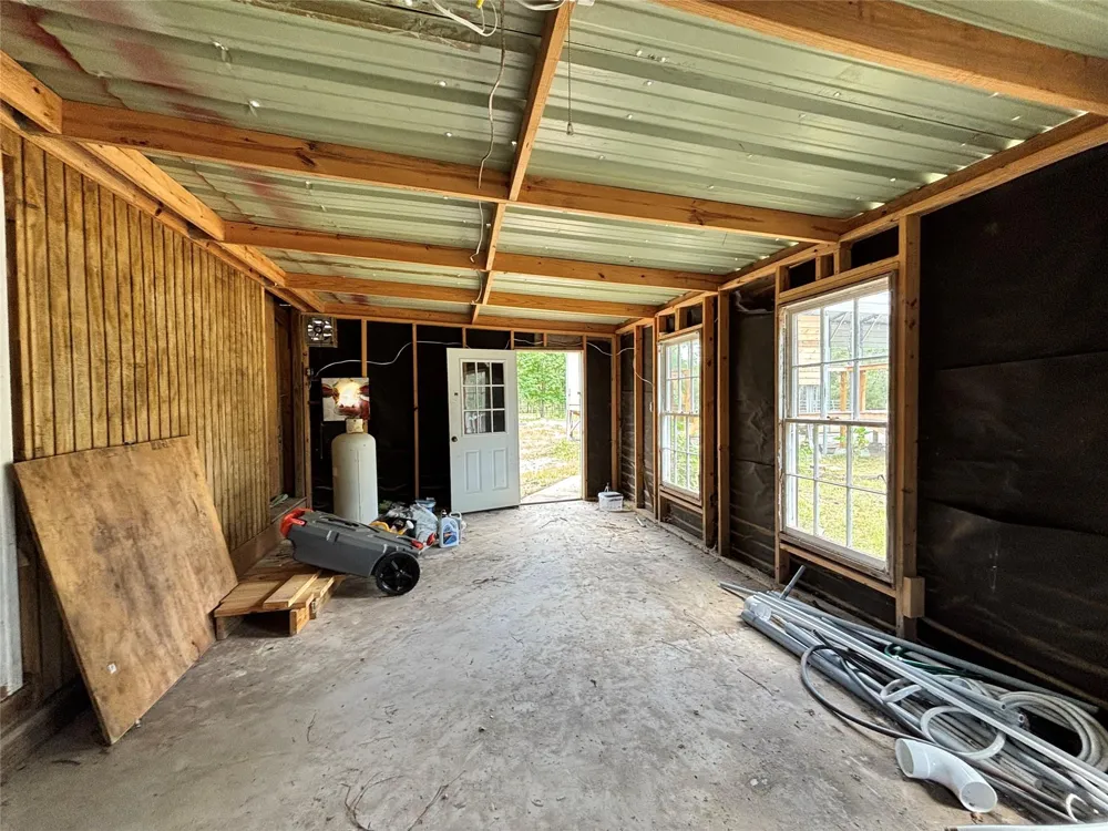 1603 Dammom Lane Kountze, TX 77663