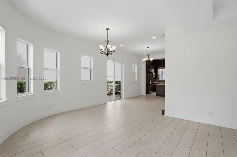 1749 NE 9th St Fort Lauderdale, FL 33304