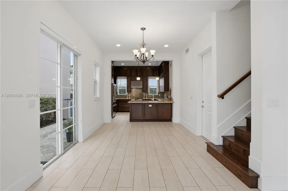 1749 NE 9th St Fort Lauderdale, FL 33304