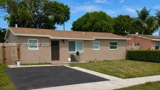 5271 NE 8th Ter