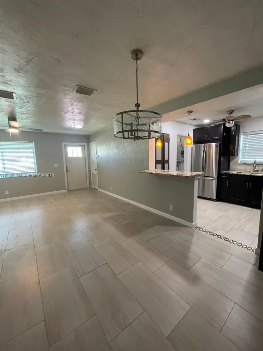 5271 NE 8th Ter Deerfield Beach, FL 33064