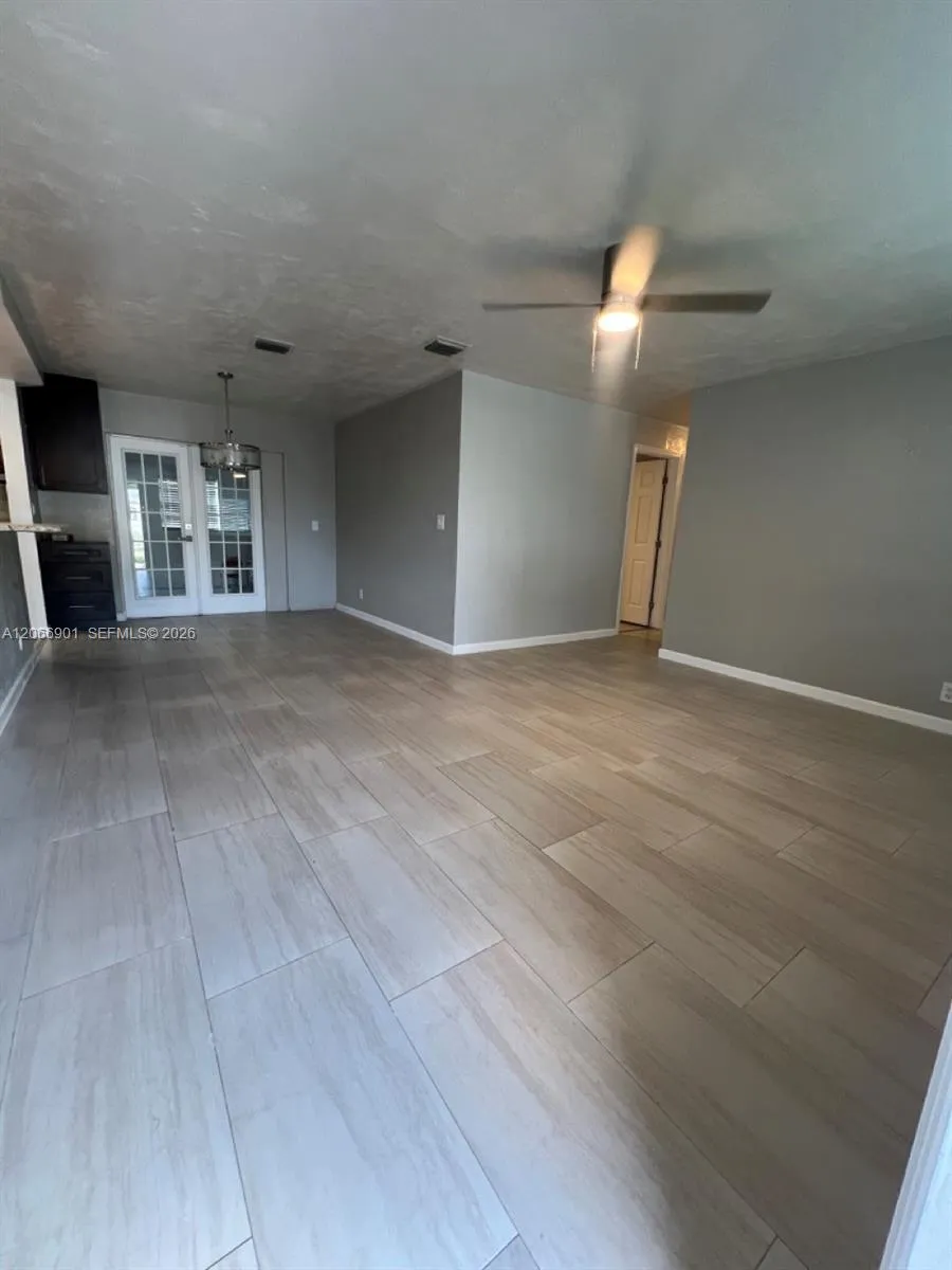5271 NE 8th Ter Deerfield Beach, FL 33064