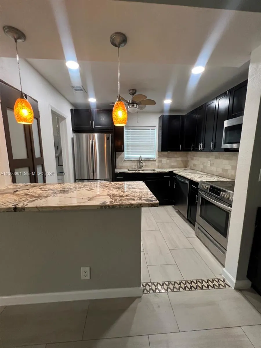 5271 NE 8th Ter Deerfield Beach, FL 33064