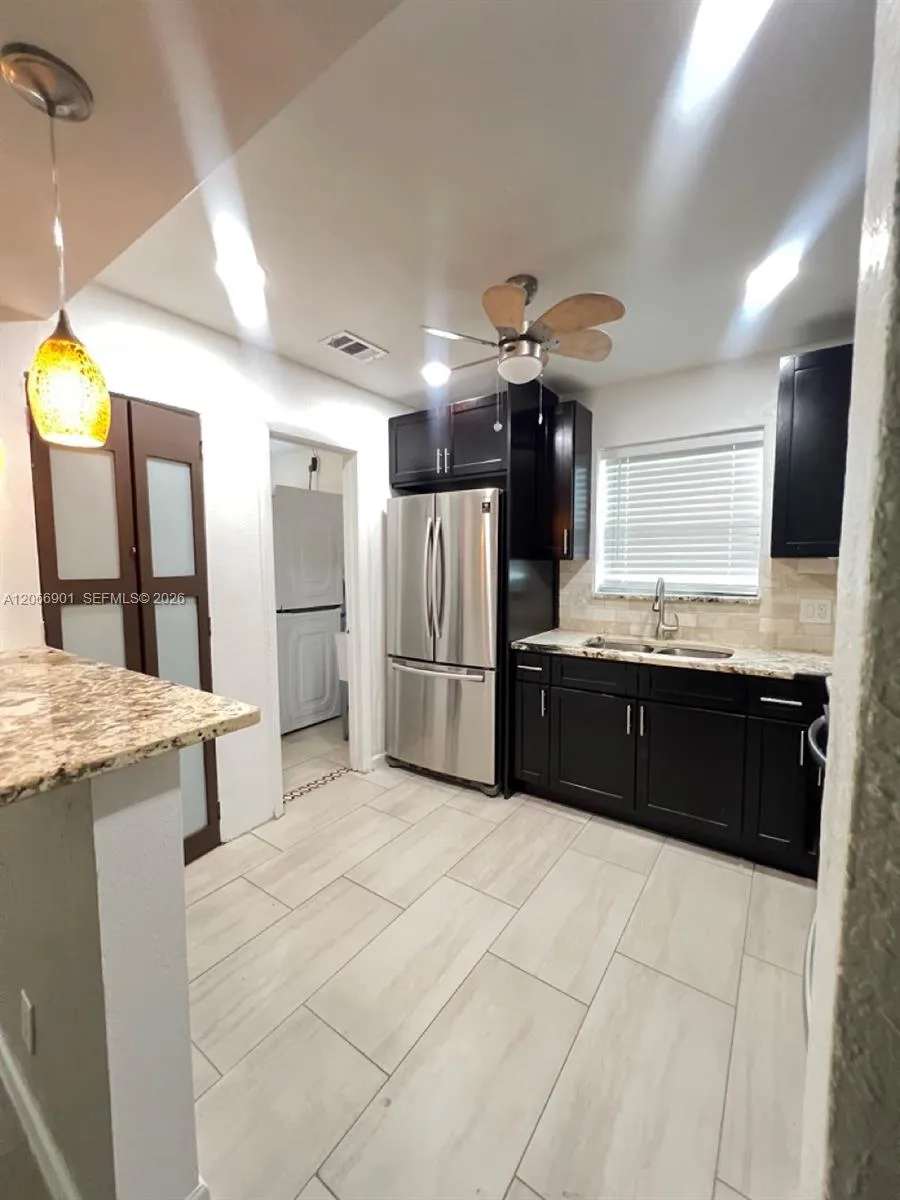 5271 NE 8th Ter Deerfield Beach, FL 33064