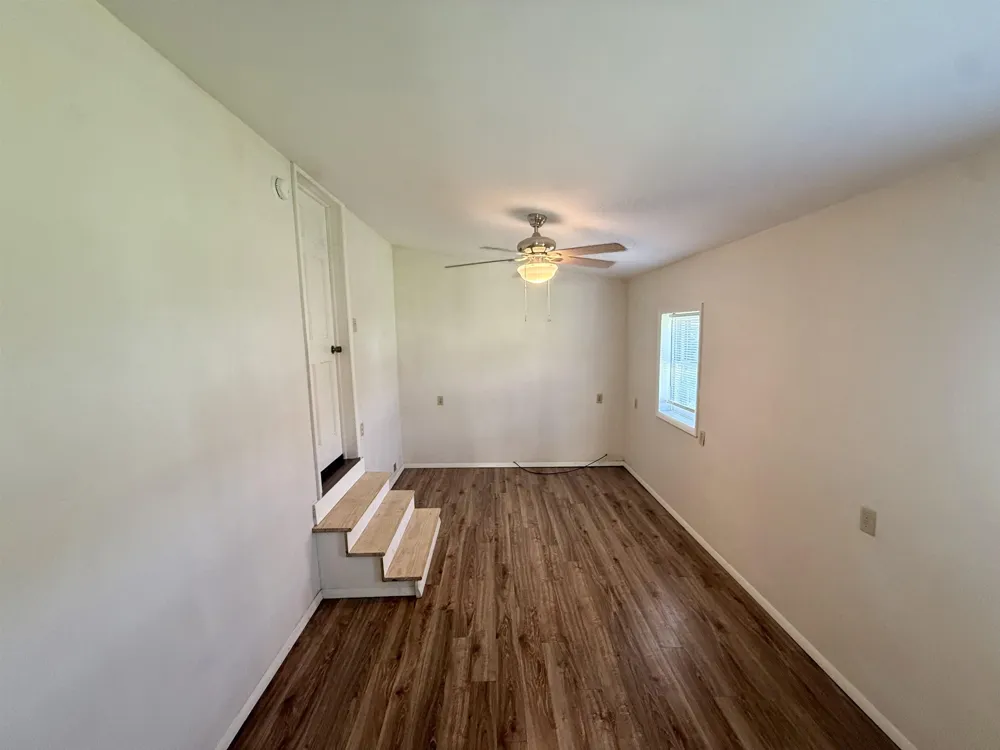16 Paula Lane Green Creek, NJ 08204