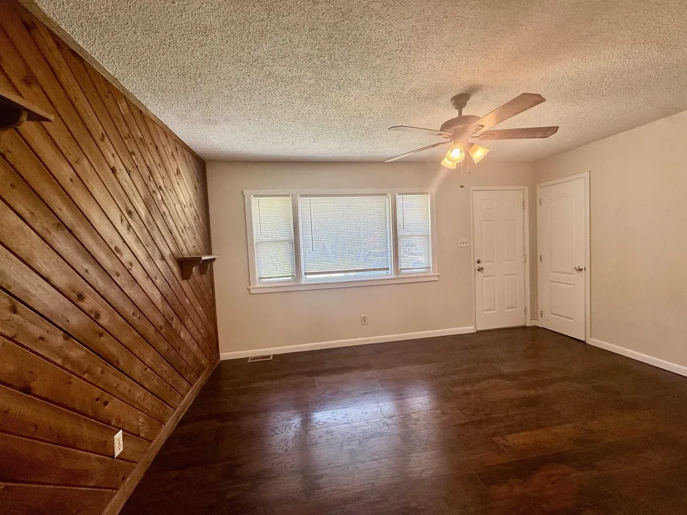 16 Paula Lane Green Creek, NJ 08204