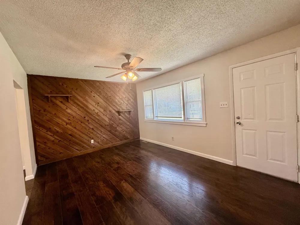 16 Paula Lane Green Creek, NJ 08204