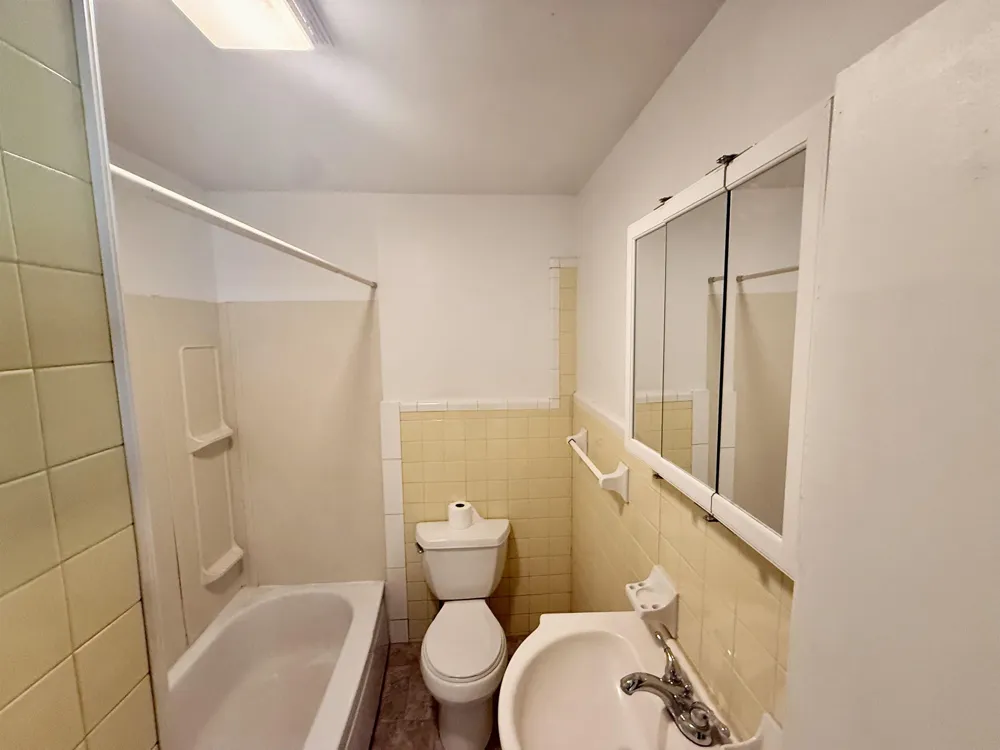 16 Paula Lane Green Creek, NJ 08204