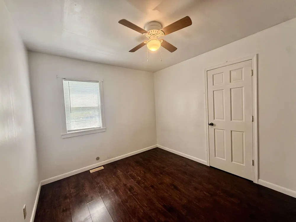 16 Paula Lane Green Creek, NJ 08204