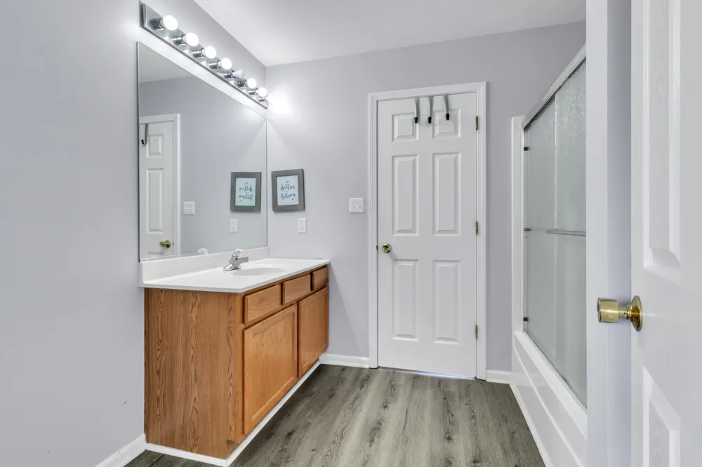 883 Flagstone Drive Dyer, IN 46311