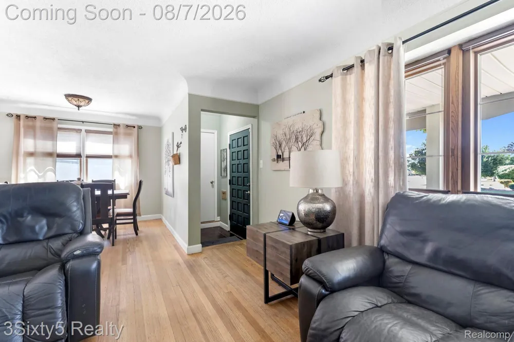 1780 Trenton Drive Trenton City, MI 48183
