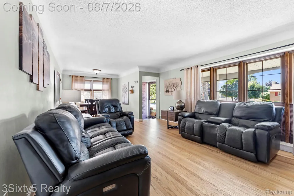 1780 Trenton Drive Trenton City, MI 48183