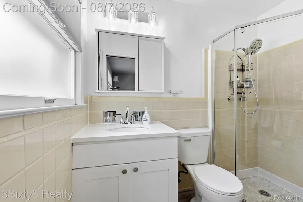 1780 Trenton Drive Trenton City, MI 48183