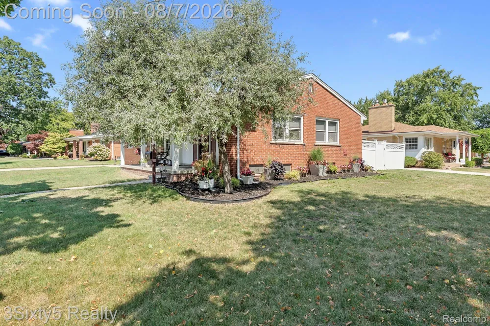 1780 Trenton Drive Trenton City, MI 48183