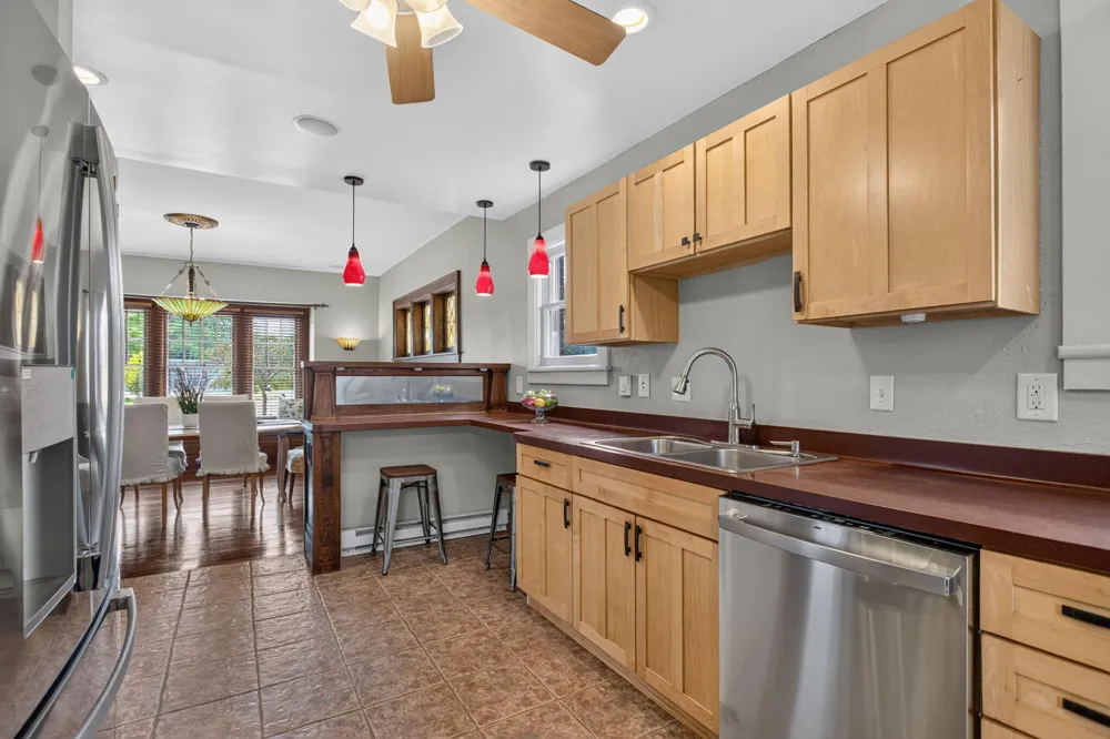 1504 Greenwood Avenue Jackson City, MI 49203