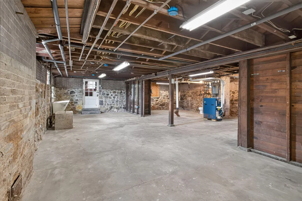 1504 Greenwood Avenue Jackson City, MI 49203