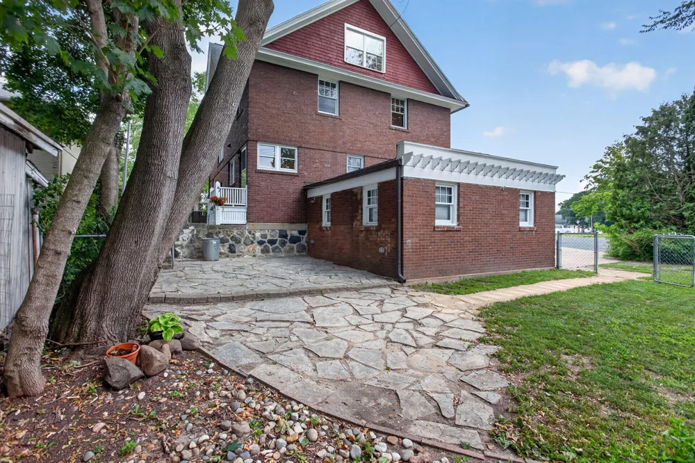 1504 Greenwood Avenue Jackson City, MI 49203