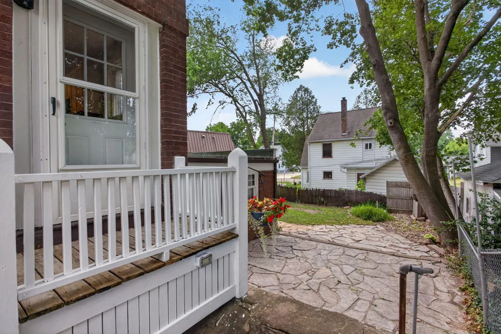 1504 Greenwood Avenue Jackson City, MI 49203