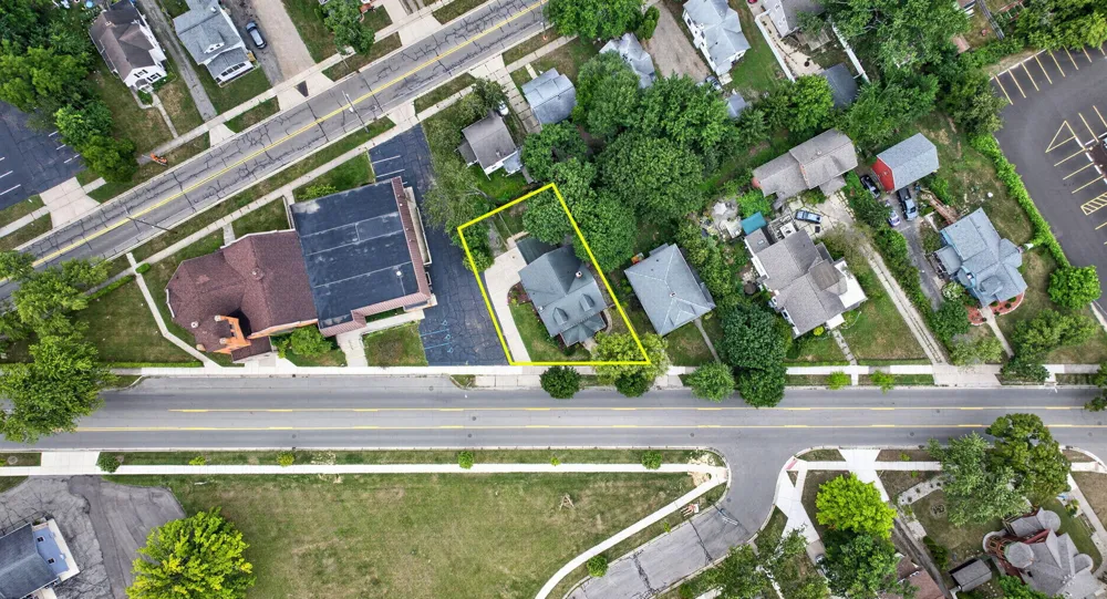 1504 Greenwood Avenue Jackson City, MI 49203