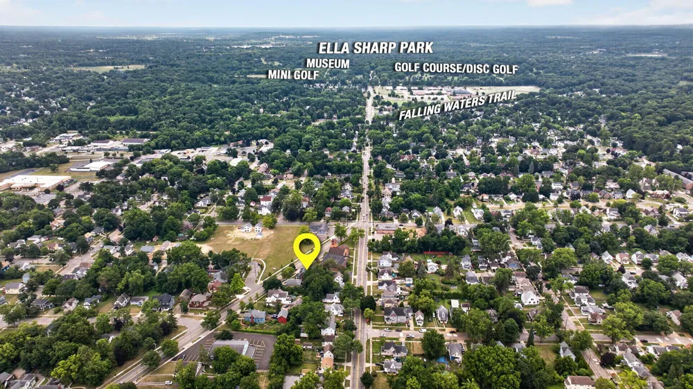 1504 Greenwood Avenue Jackson City, MI 49203