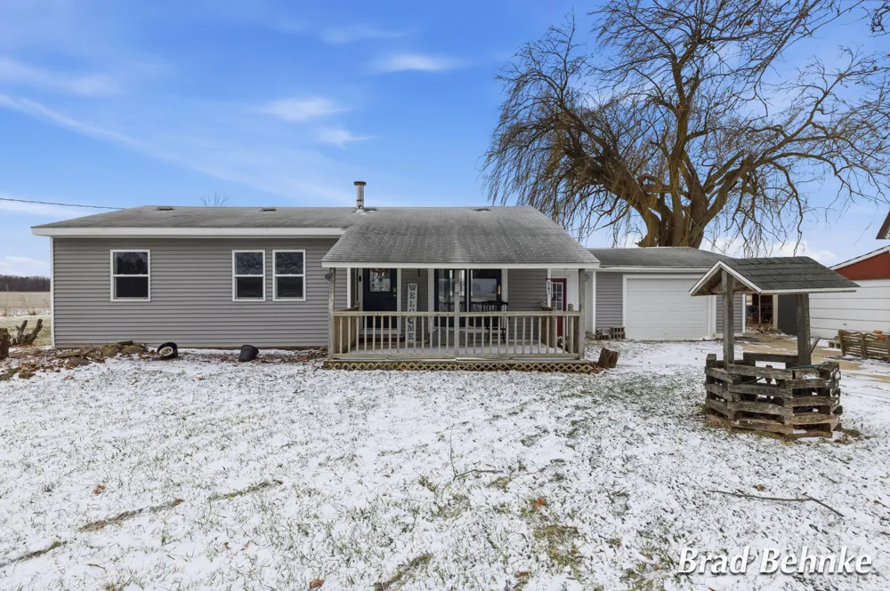 3667 Bradford Road Easton Township, MI 48846