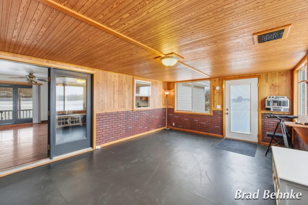 3667 Bradford Road Easton Township, MI 48846