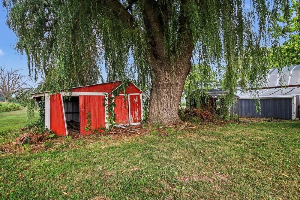 3667 Bradford Road Easton Township, MI 48846