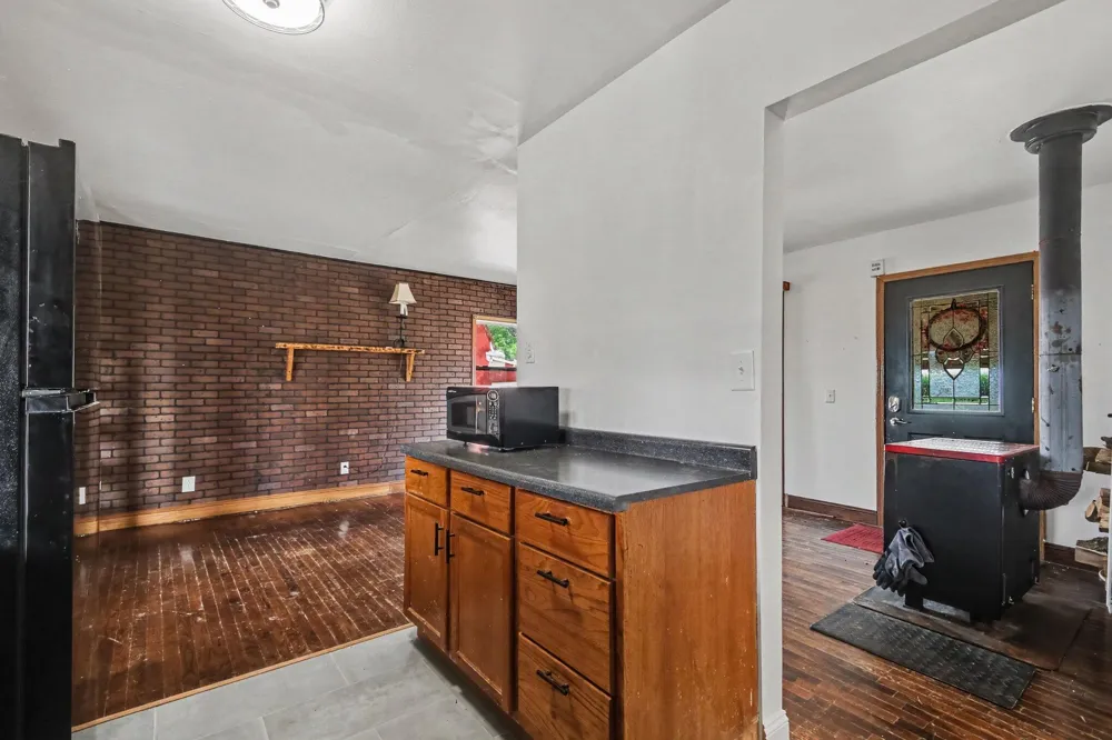 3667 Bradford Road Easton Township, MI 48846