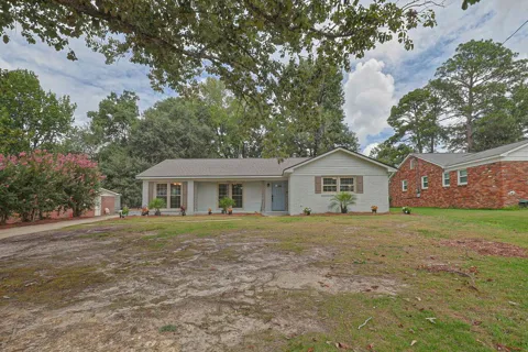 2201 Devonshire Drive
