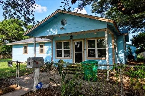 617 Houston Street