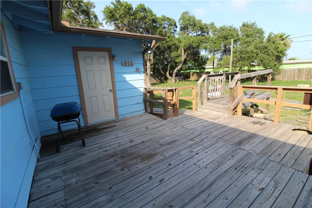 617 Houston Street Aransas Pass, TX 78336