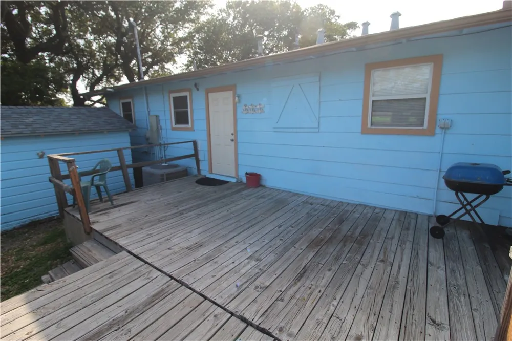 617 Houston Street Aransas Pass, TX 78336