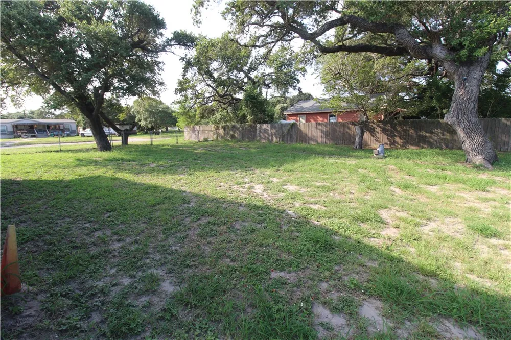 617 Houston Street Aransas Pass, TX 78336