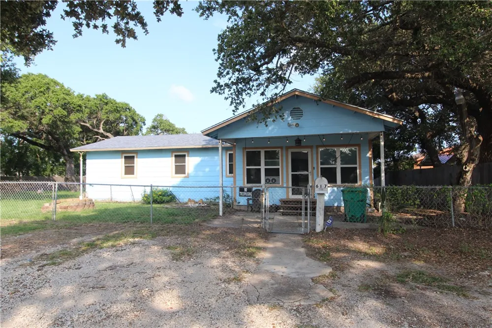 617 Houston Street Aransas Pass, TX 78336