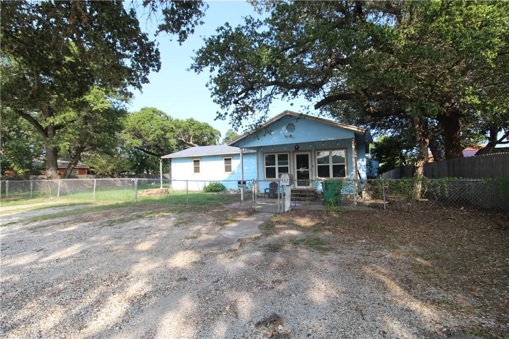617 Houston Street Aransas Pass, TX 78336