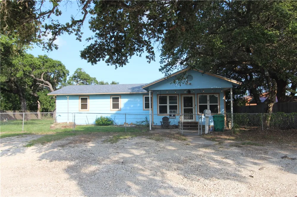 617 Houston Street Aransas Pass, TX 78336