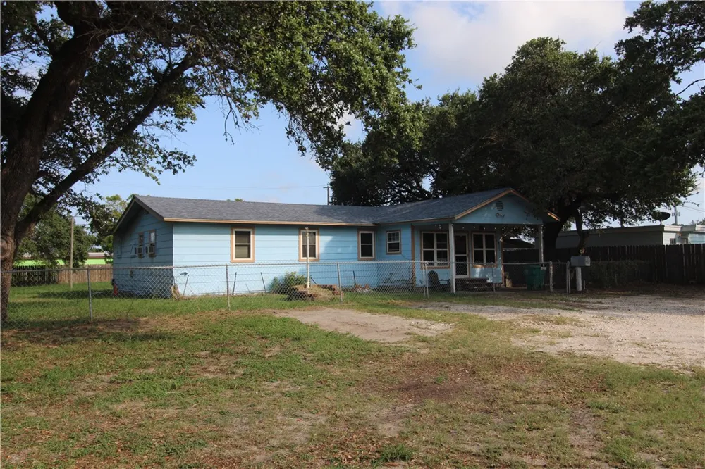 617 Houston Street Aransas Pass, TX 78336