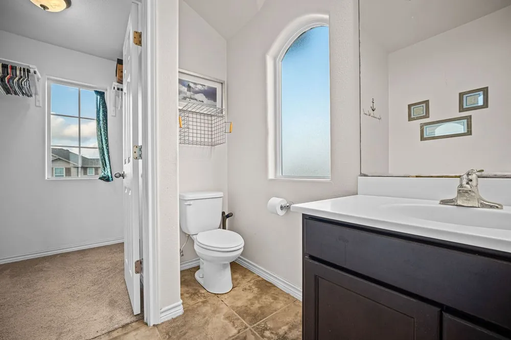 2201 Mangrove Portland, TX 78374