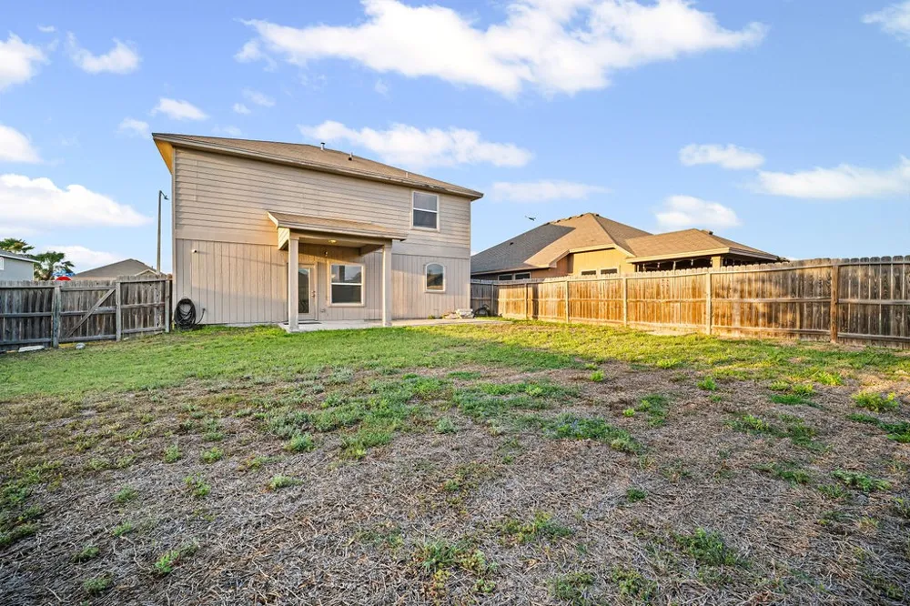 2201 Mangrove Portland, TX 78374