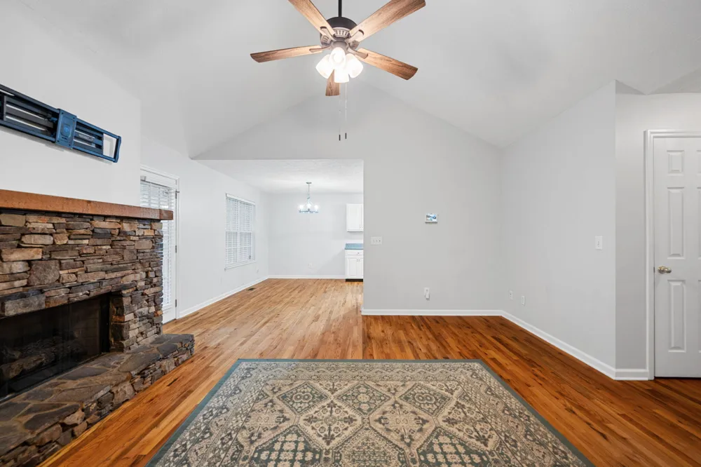 109 Oak Ridge Drive LaFayette, GA 30728