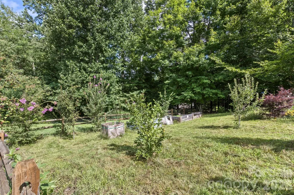 25 Asa Court Black Mountain, NC 28711