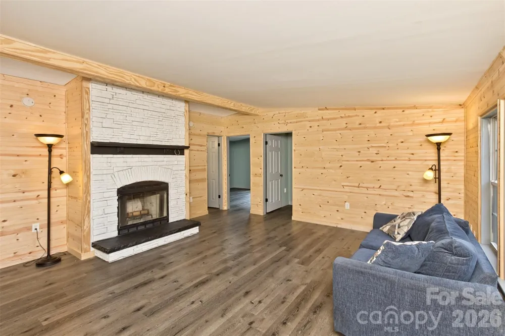 25 Asa Court Black Mountain, NC 28711