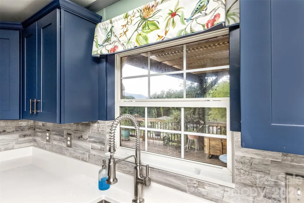 25 Asa Court Black Mountain, NC 28711