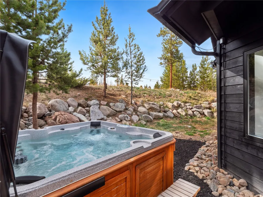 1799 Falcon Drive Silverthorne, CO 80498